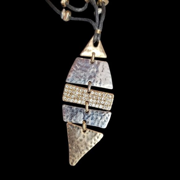 💍Christopher and Banks Cloth Necklace NWT - Picture 9 of 9